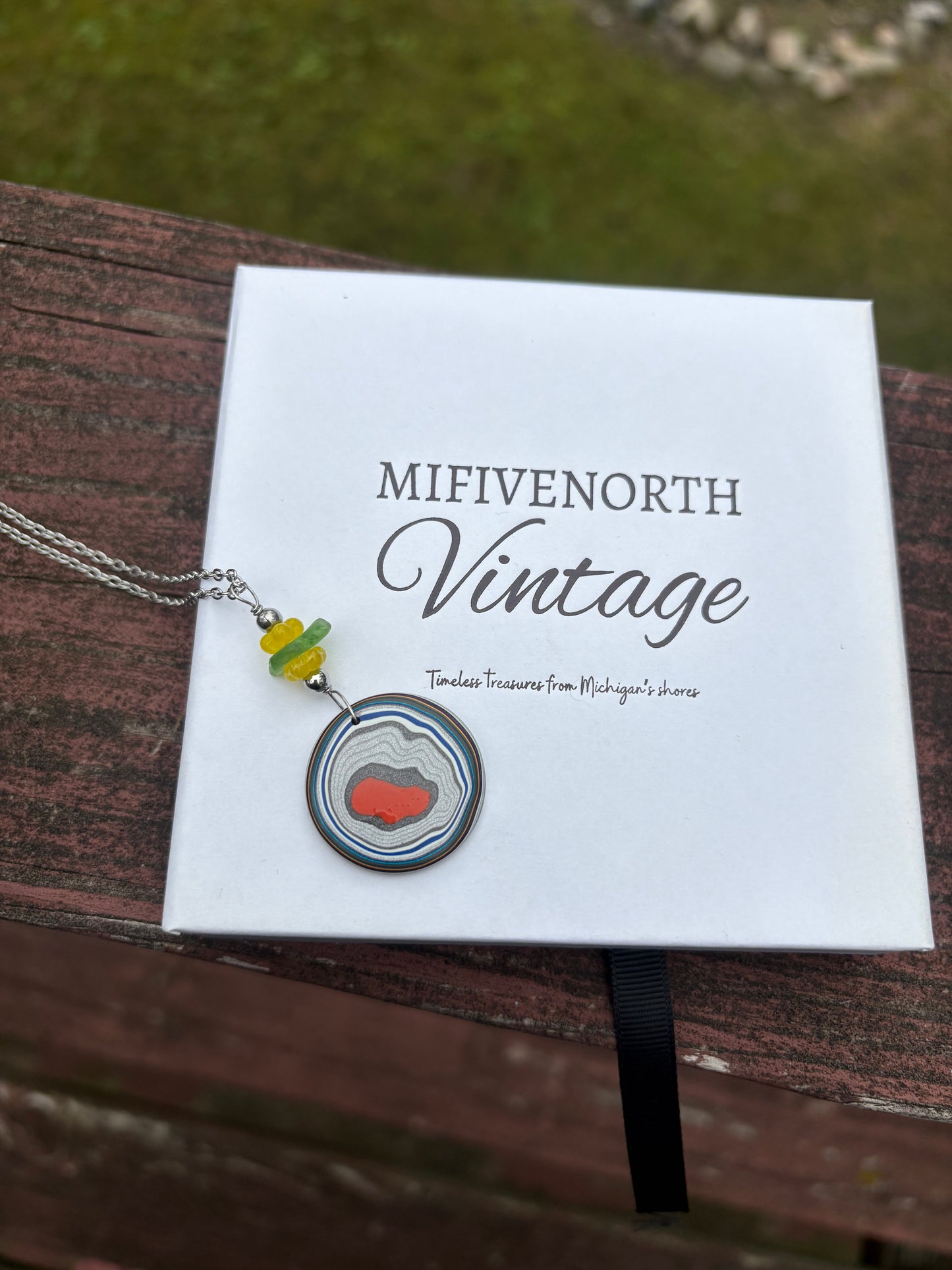 Michigan Fordite & Beach Glass Pendant – Great Lakes Color Pop