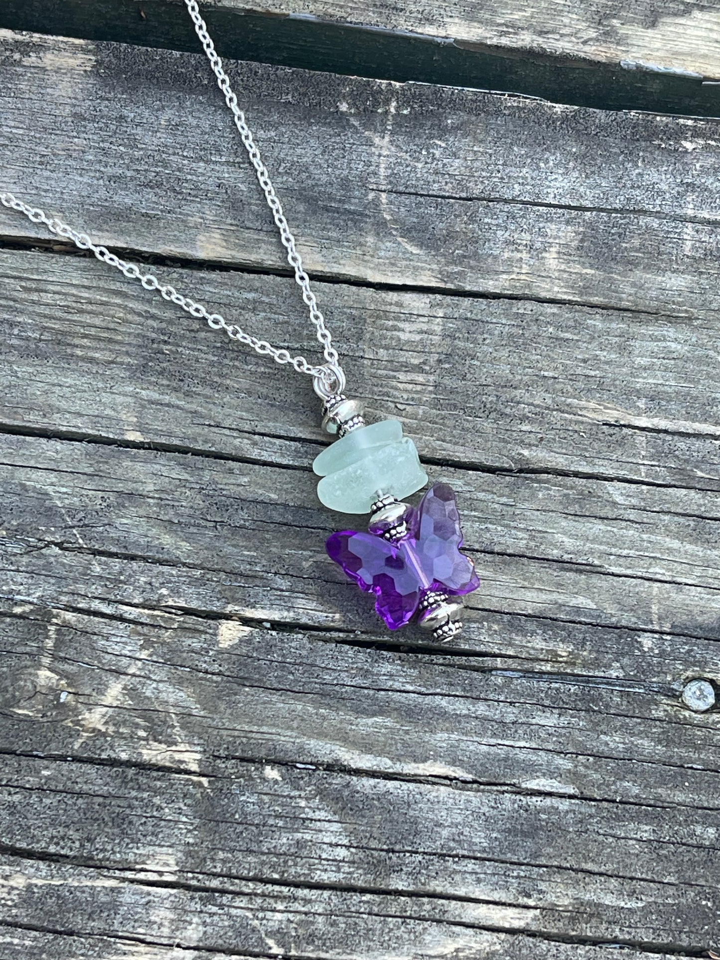Adorable Turquoise Genuine Lake Michigan Beach Glass & Purple Lucite VINTAGE butterfly bead necklace
