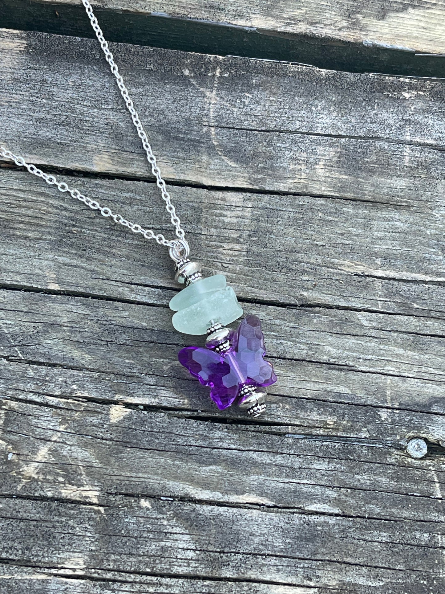 Adorable Turquoise Genuine Lake Michigan Beach Glass & Purple Lucite VINTAGE butterfly bead necklace